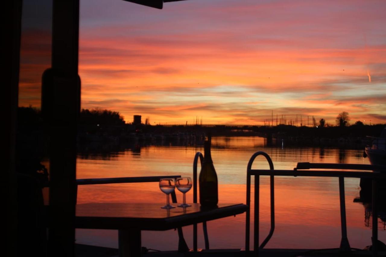 Hotel Boat And Breakfast Fiumicino - Roma Ostia Antica Exterior foto